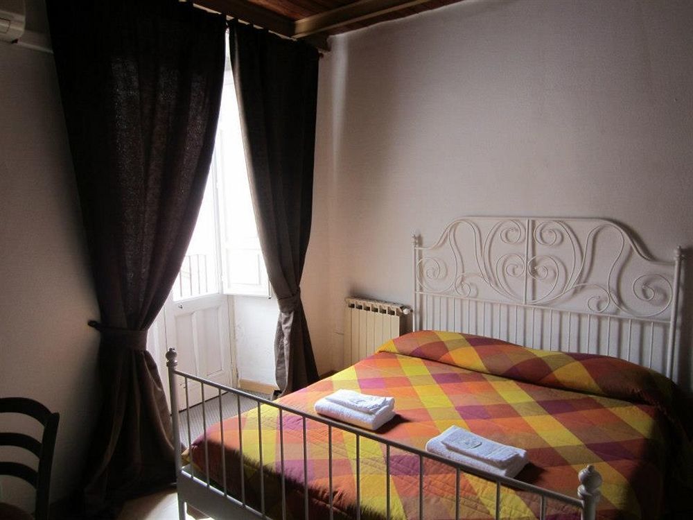 I Vespri Bed & Breakfast Catania Exterior photo